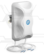 QuPanel-5G_LTE-Global-4x4--QuMax_XL_slim+2adaptery+2kable_SMA--persp_front--exterior--01