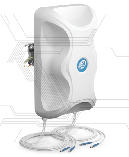 QuPanel-5G_LTE-Global-4x4--QuMax_XL_slim+2adaptery+2kable_SMA--persp_front--exterior--01